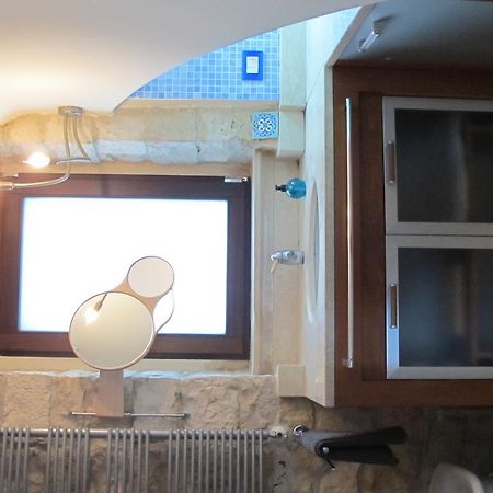Casa Torre Di Mactheus Petraro Lejlighed Giovinazzo Eksteriør billede